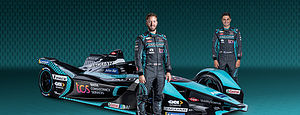 58 Tage vor dem Start zur neuen ABB FIA Formel E-Saison: Jaguar Racing präsentiert neuen Titelsponsor, neue Rennwagen-Optik und neue Organisations-Struktur