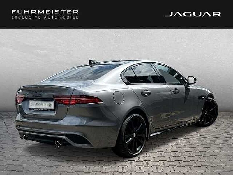 Jaguar XE P250 R-Dynamic HSE Winterpaket Eiger Grey