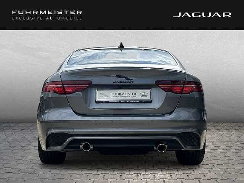 Jaguar XE P250 R-Dynamic HSE Winterpaket Eiger Grey